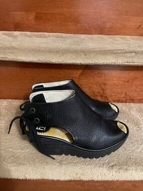 Fly London Black Leather Open-Toe Lace-Back Wedge Sandals SZ 38 U.S. 7.5